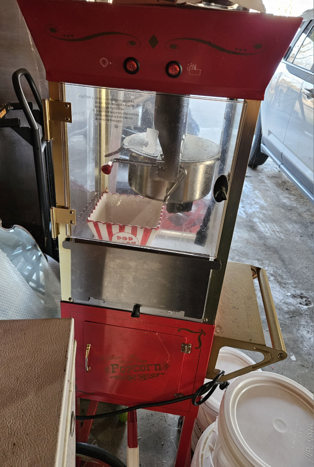 Nostaglic Red Popcorn Cart  Machine