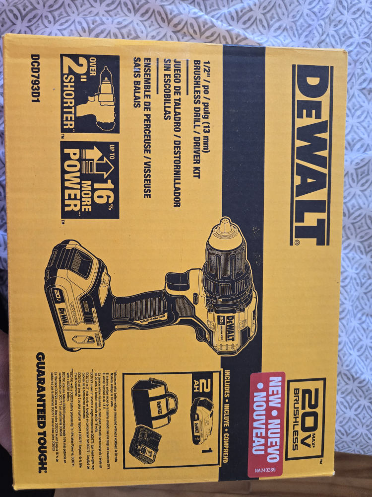 Dewalt 20V Max Brushless 1/2-inch Drill/Driver Kit
