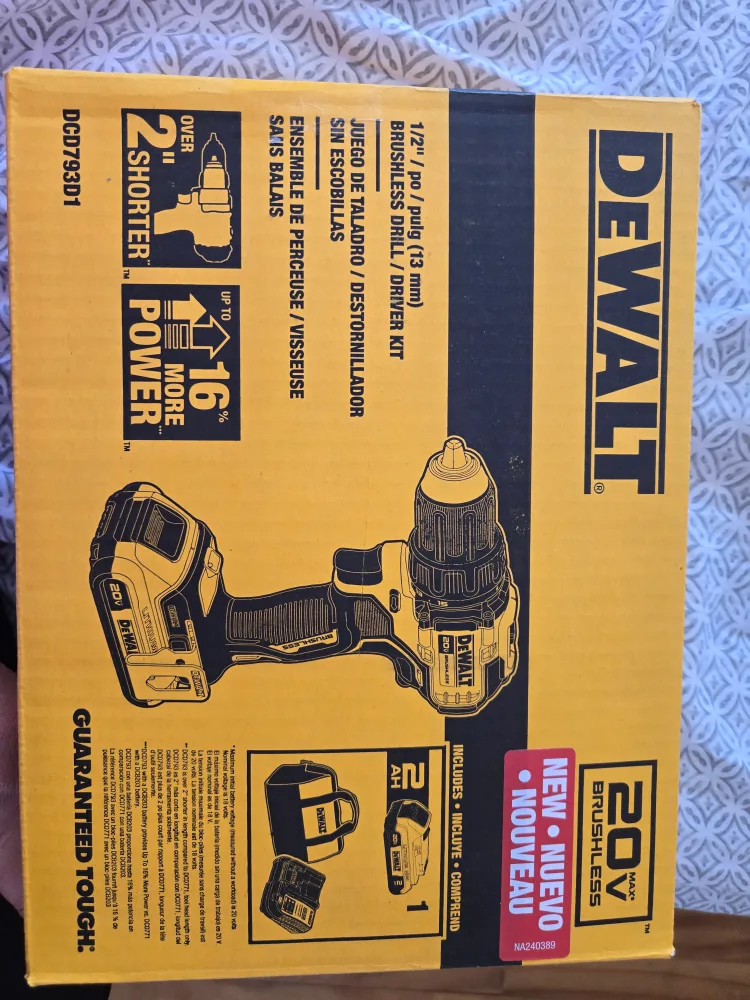 Dewalt 20V Max Brushless 1/2-inch Drill/Driver Kit thumbnail