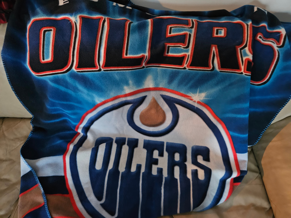 Edmonton Oilers Fleece Throw Blanket