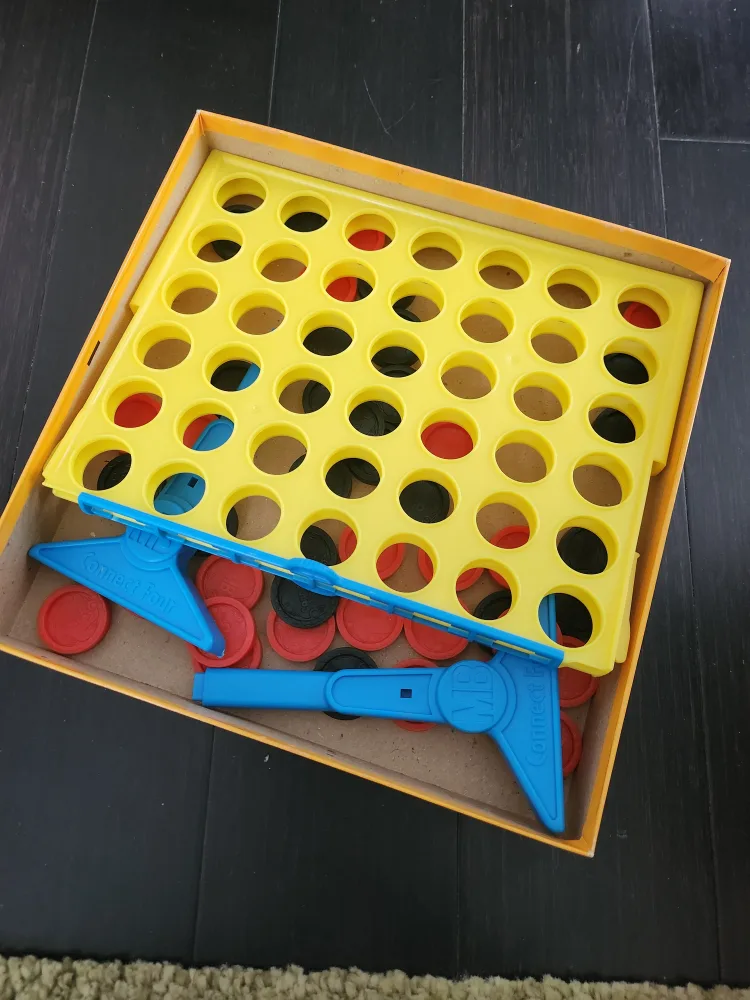 Connect Four Game #freecycle image indicator(2)