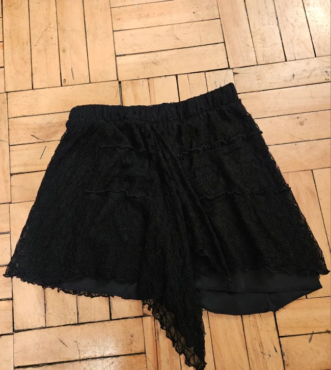 LN)Ardene Lace Skirt Size Small black thumbnail
