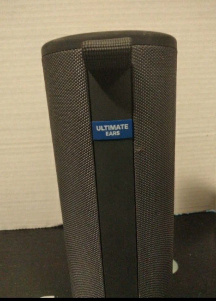 Ultimate Ears Boom 3 Portable Bluetooth Speaker with Charger - photo 3