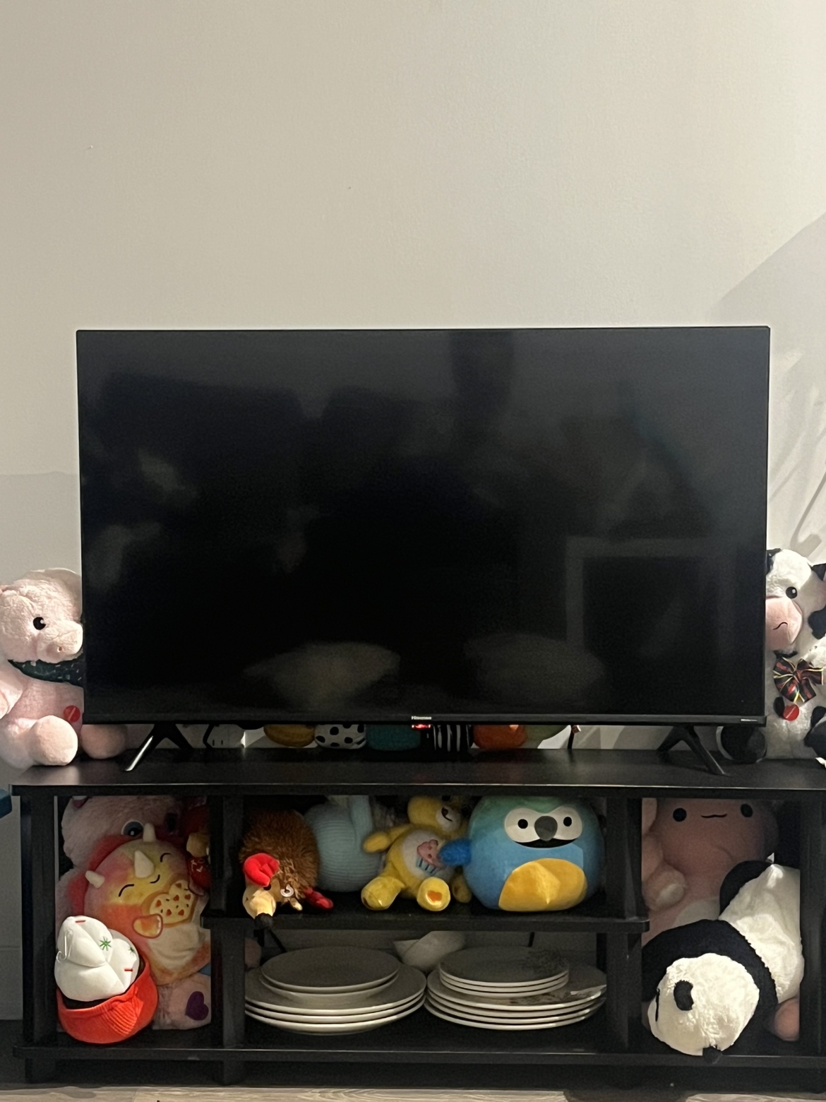 Hisense TV (43’’) with Storage TV stand - photo 3