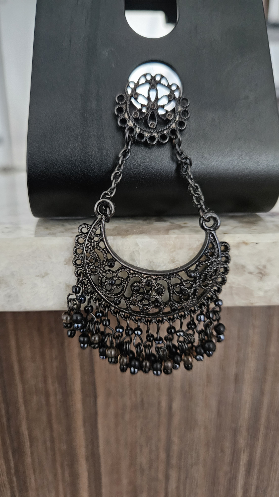 Black Beaded Drop Earrings - photo 4