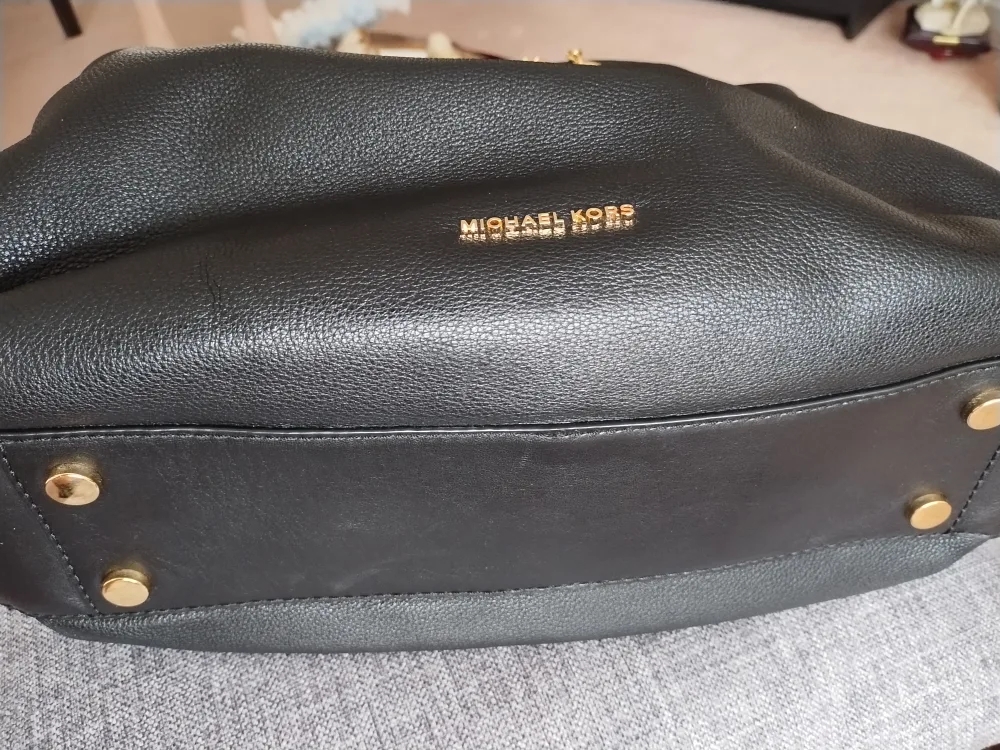 Authentic Michael Kors Black Leather Hobo Bag image indicator(6)