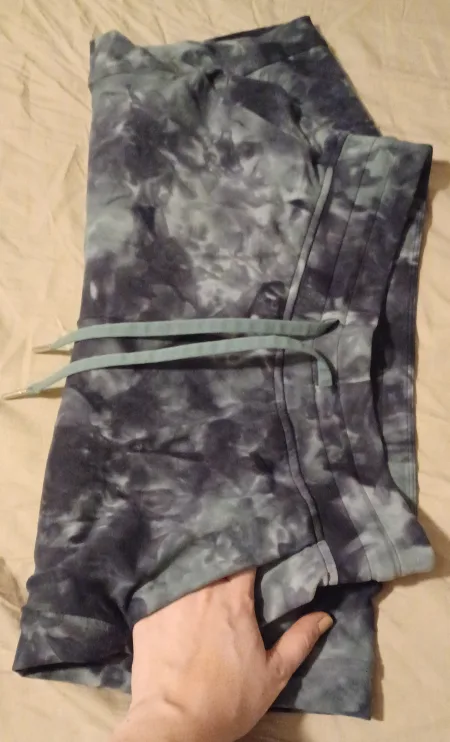 Lululemon Tie-Dye Joggers image indicator(4)
