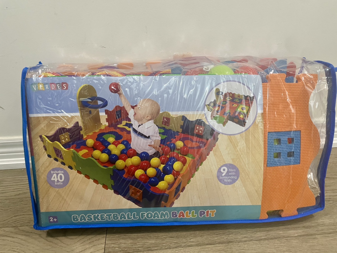 Infant basketball foam ball pit