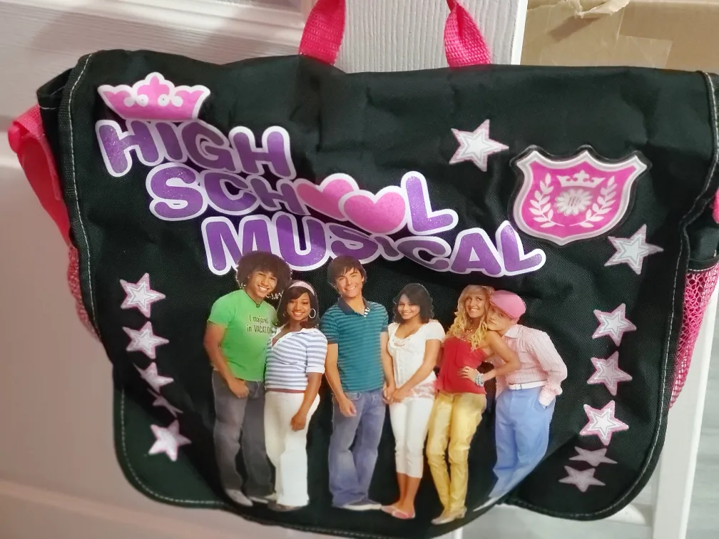 High School Musical Messenger Bag image indicator(2)