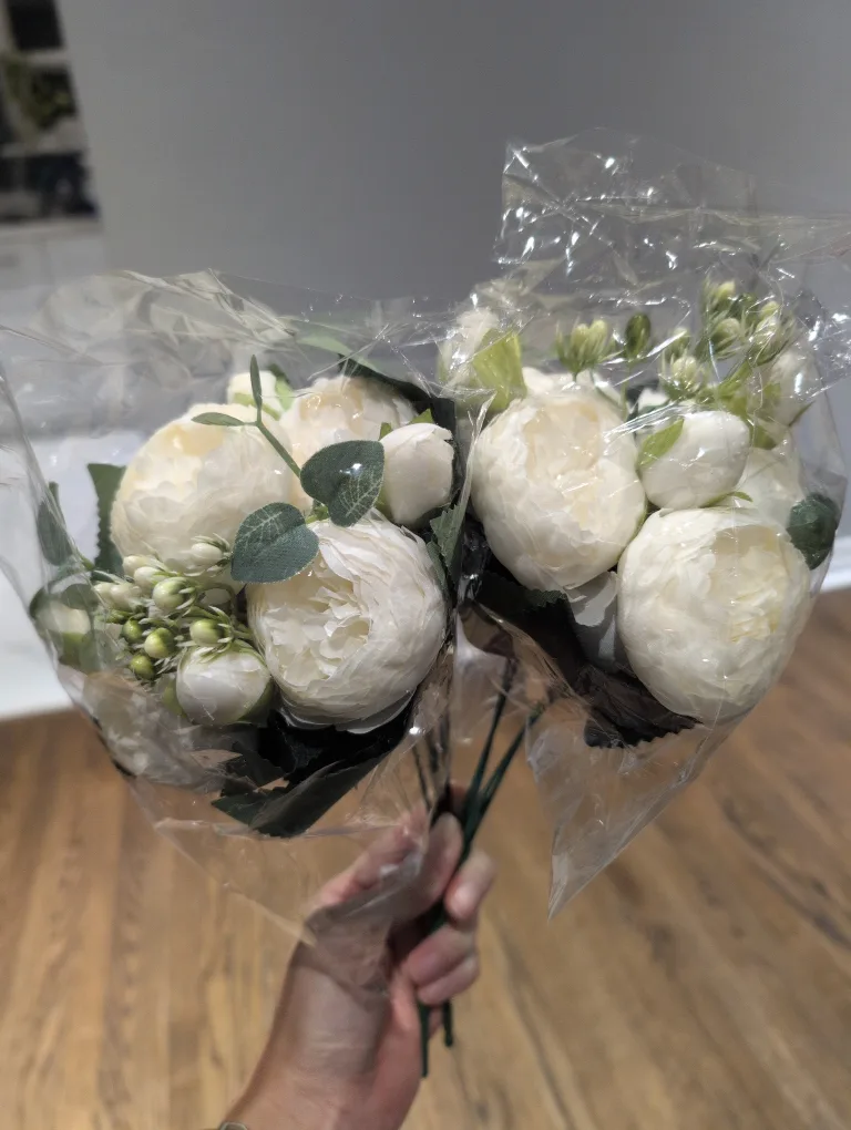 🆓 Artificial White Peony Bouquet x 2 #freecycle thumbnail