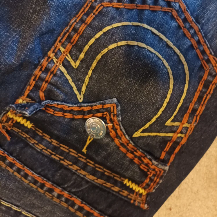 True Religion Men's Jeans - Size 32x32 image indicator(6)