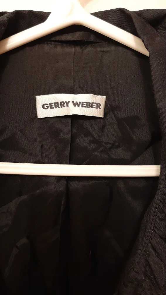 Gerry Weber Black Blazer Jacket image indicator(3)