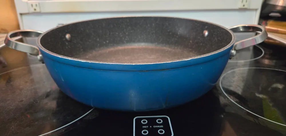 Cooking ware set: Blue, Orange and Grey frying pans image indicator(2)