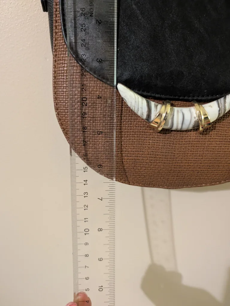 Stella & Dot Half-Moon Crossbody Bag image indicator(6)