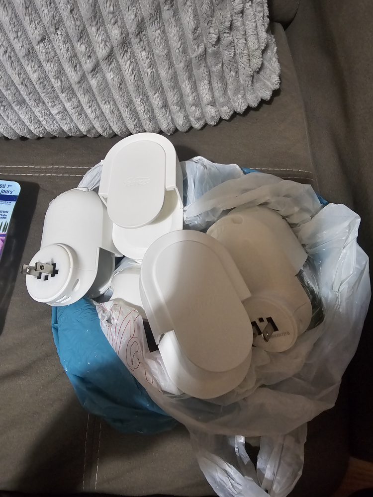 Febreze Plug and Refills #freecycle