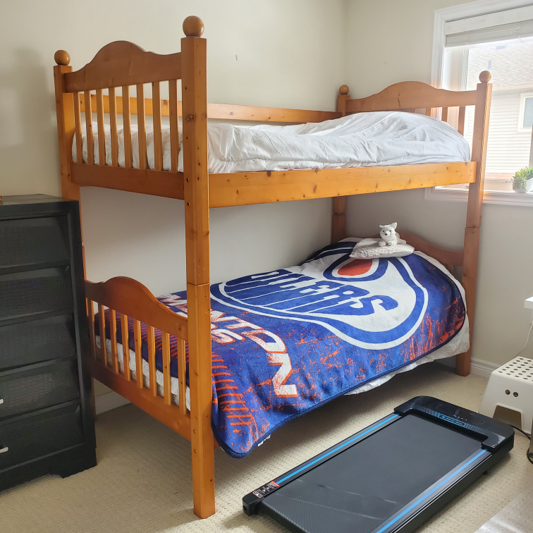 Bunk Bed with 2 Twin Matresses