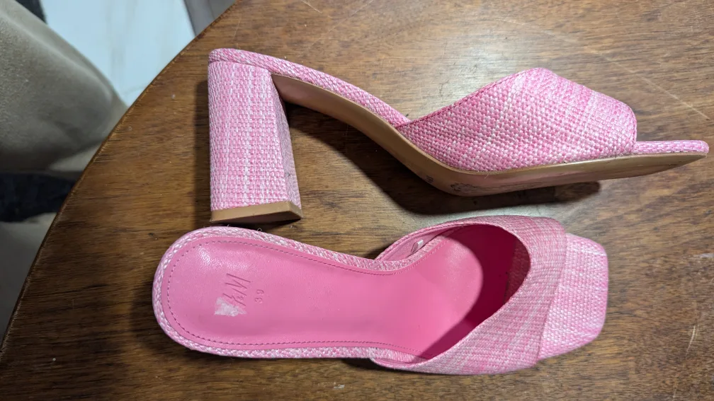 Pink Woven H&M Block Heel Mules - Size 39 image indicator(2)