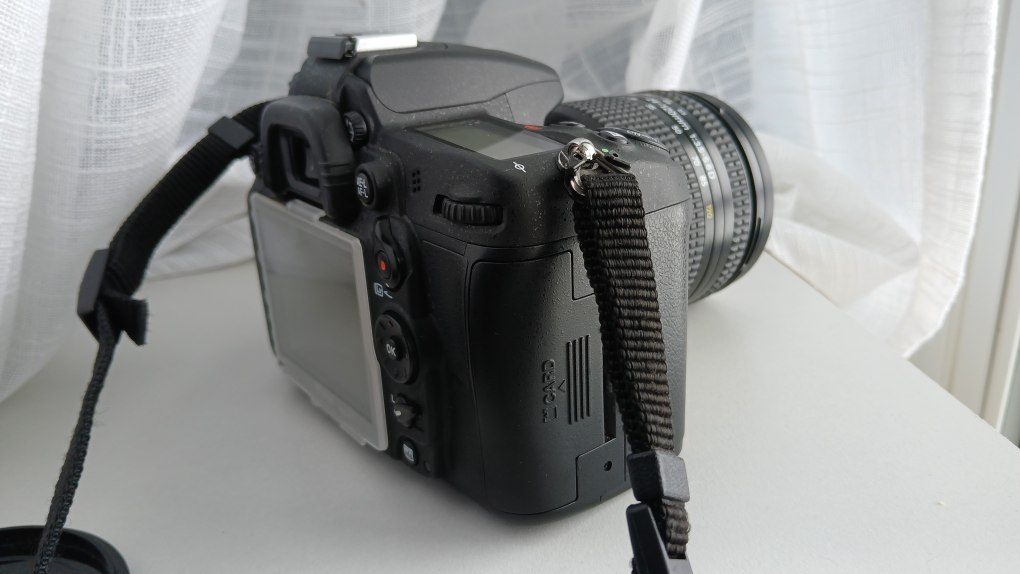Nikon D7000 DSLR Camera - photo 3