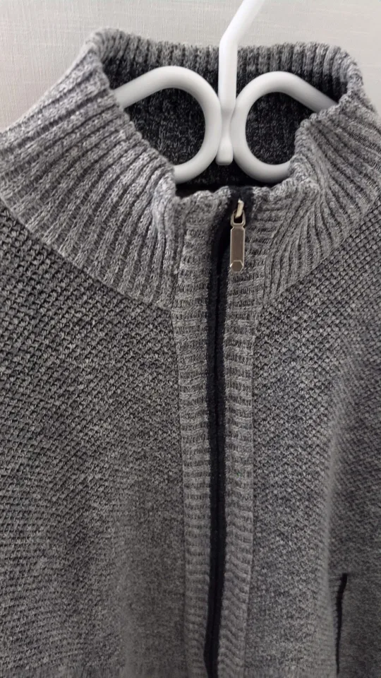 Men's Grey Knit Zip-Up Jacket image indicator(2)