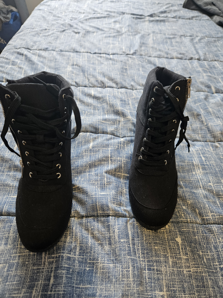 wedge booties size 10