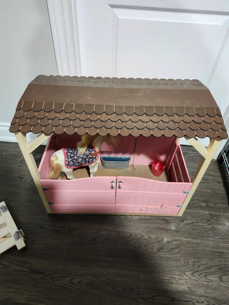 Our Generation Horse Stable Playset image indicator(3)