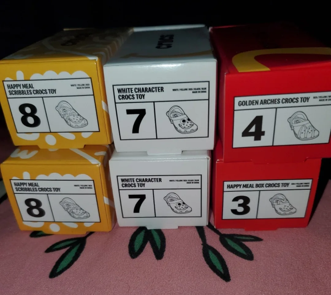 Mcdonald's crocs toys image indicator(2)