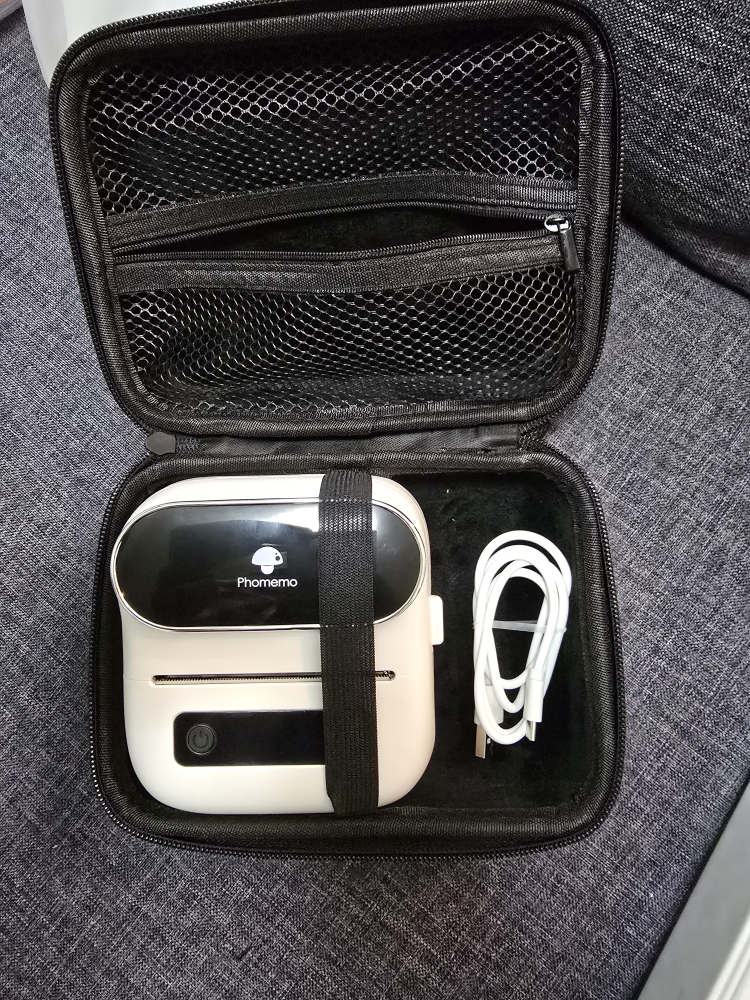 Phomemo Portable Label Maker Printer with Case - photo 3