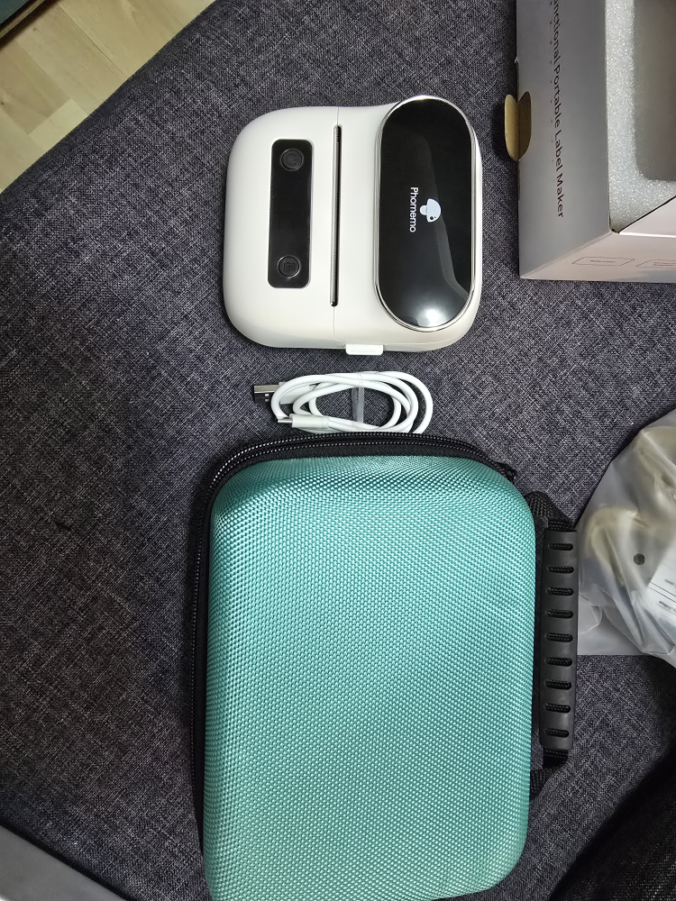 Phomemo Portable Label Maker Printer with Case - photo 5