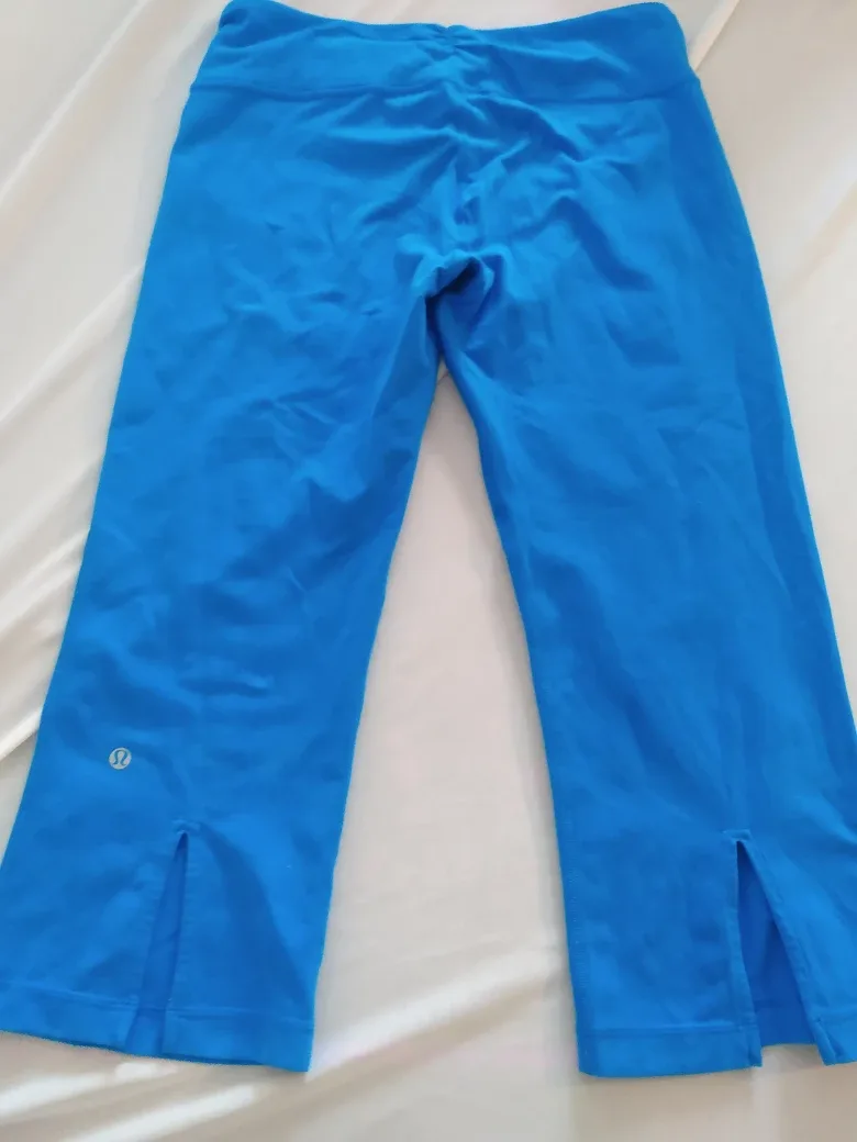 Lululemon Blue Cropped Leggings-10 image indicator(5)
