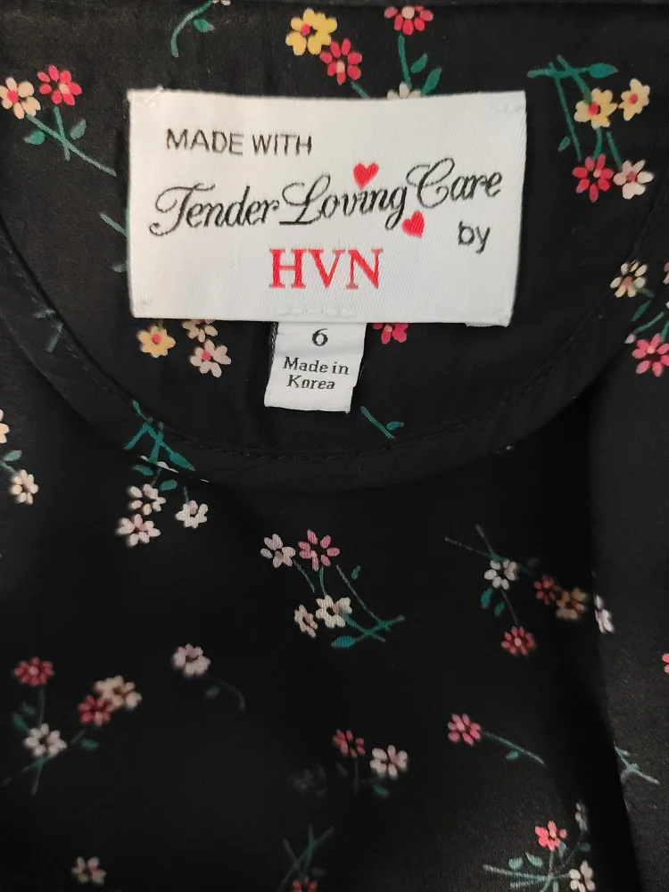 HVN Size 6 Black Floral Midi Dress image indicator(3)