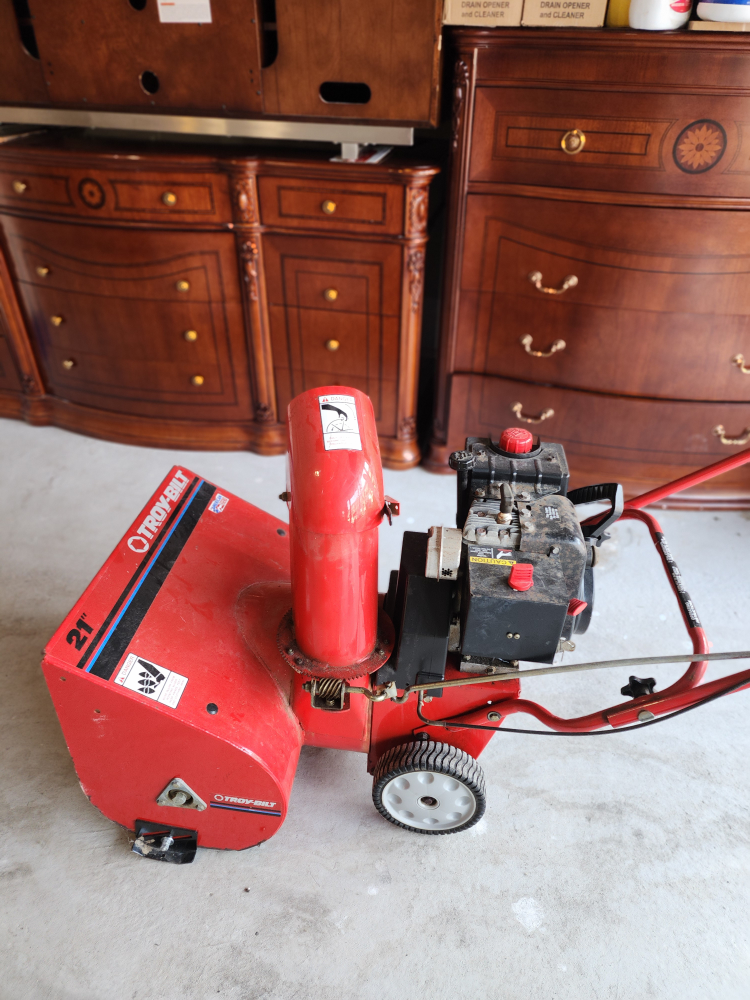 Troy-Bilt 21" Snowblower