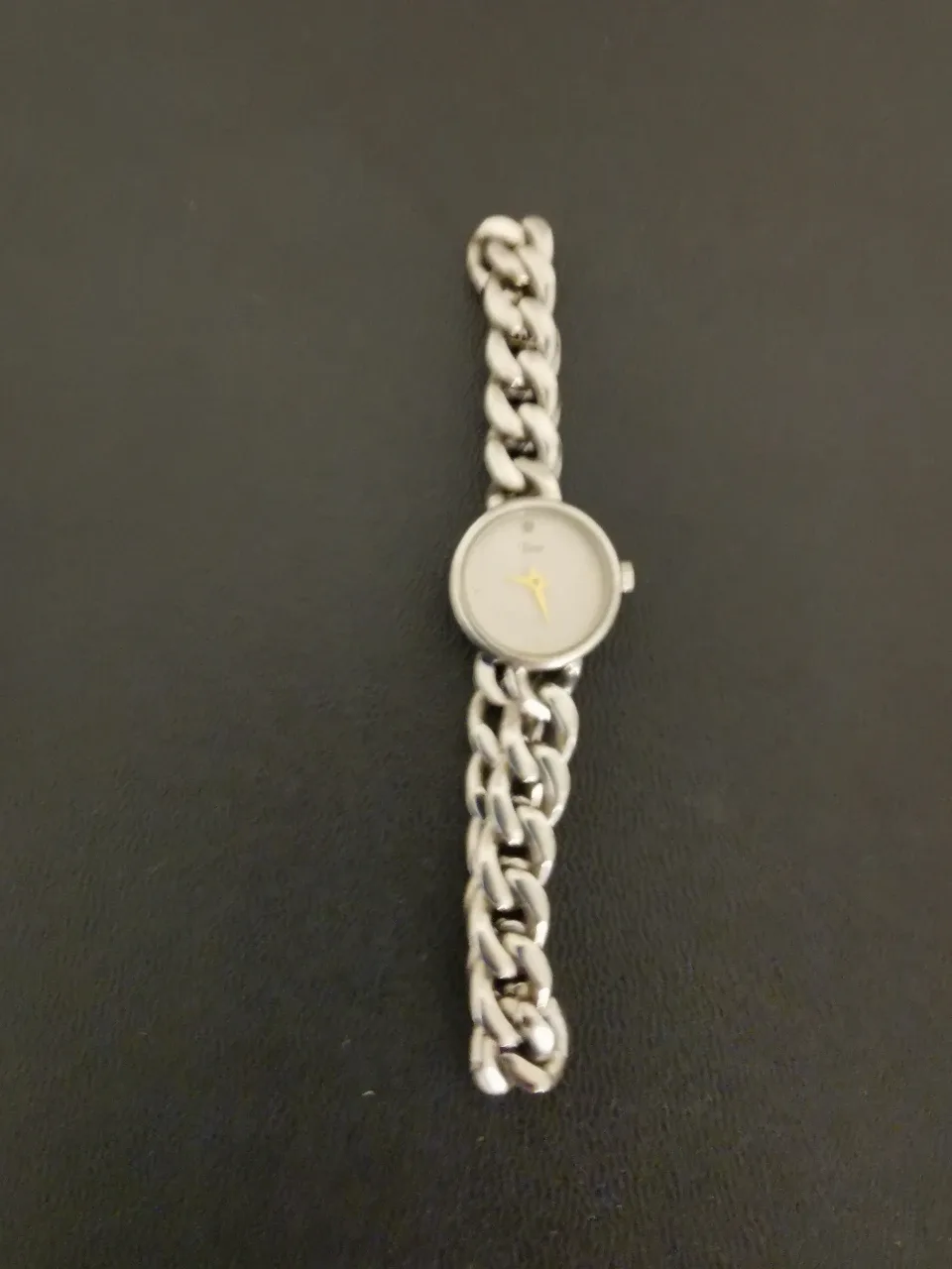Vintage Timex Women's Watch with Chain Bracelet image indicator(2)
