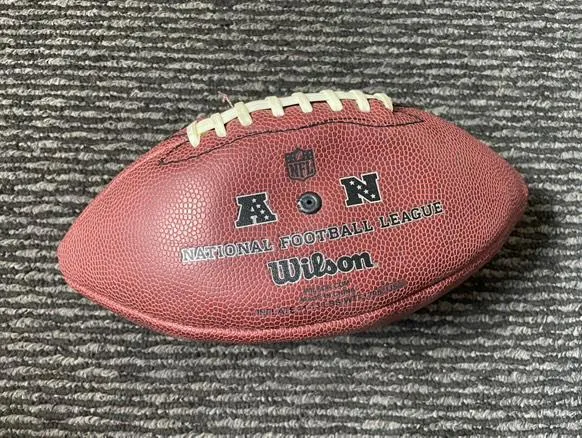 #freecycle Wilson NFL Composite Leather Football thumbnail