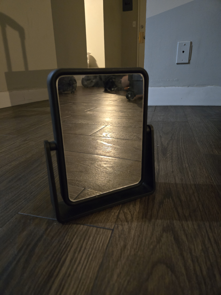 Foldable Handheld Mirror