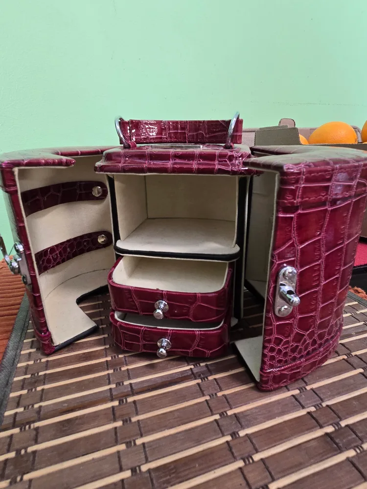ADORE Maroon Crocodile-Print Jewellery Box image indicator(2)