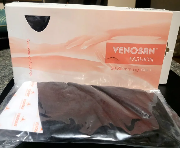 VENOSAN Fashion Compression Stockings - Black, Medium image indicator(2)