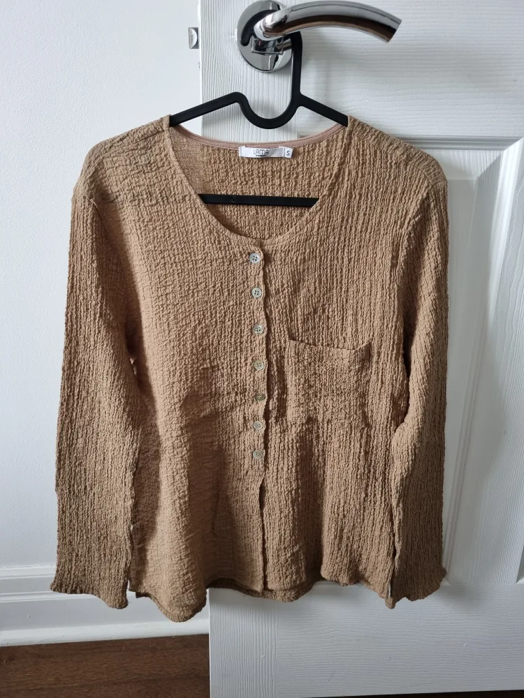 Brown Crinkled Top image indicator(2)