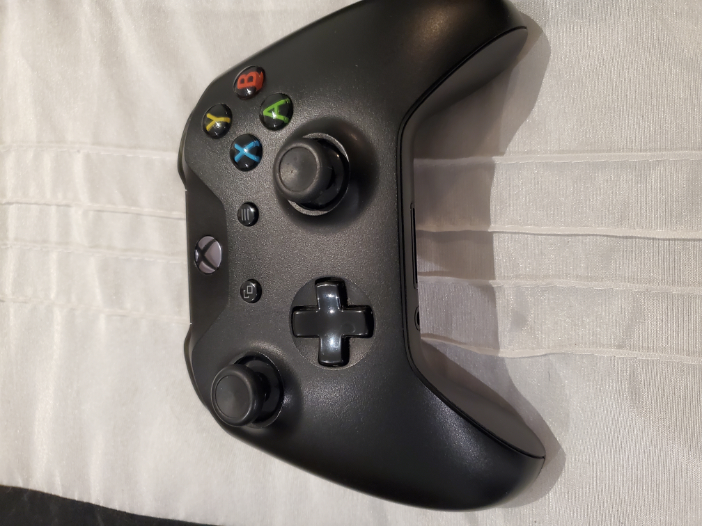 Xbox One Wireless Controller - Black