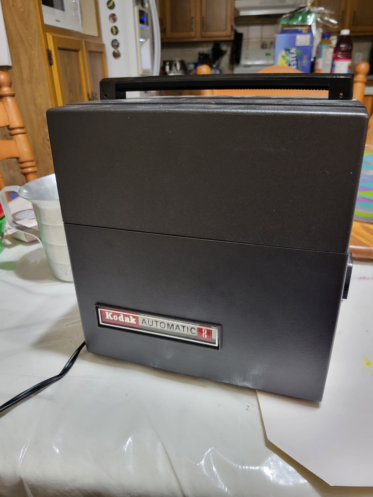 Vintage Kodak Automatic 8 Projector Model 1 - photo 2