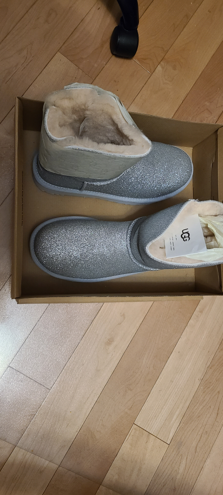 UGG Classic Mini Glitter Boots - Silver