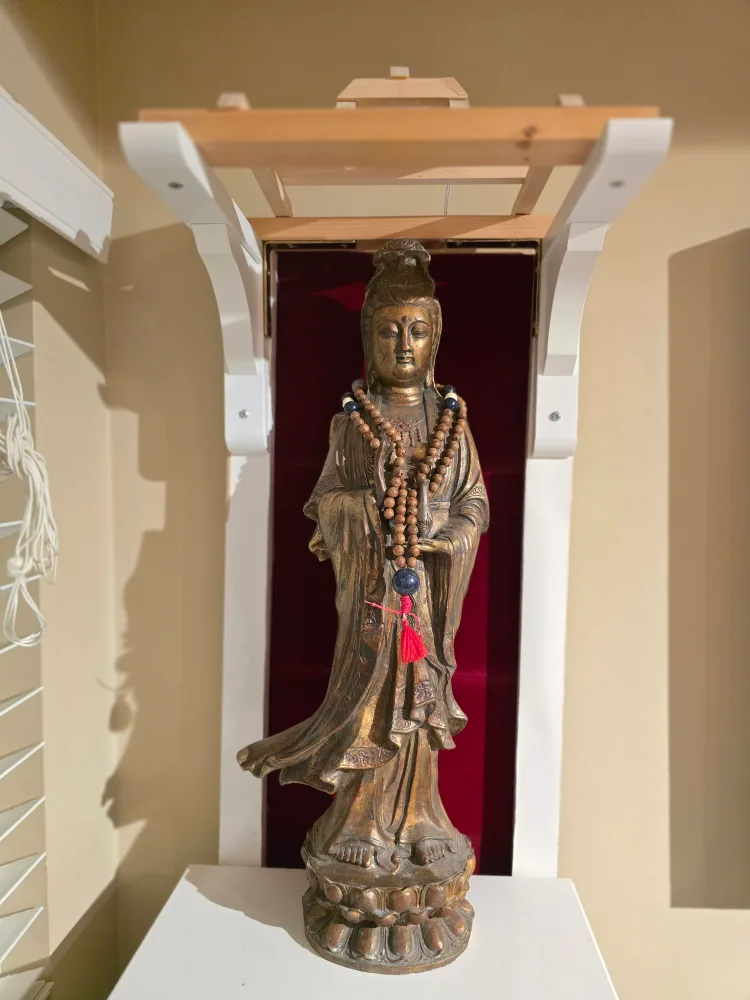Antique Guan Yin Statue image indicator(8)