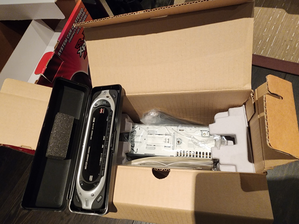 Sony Xplod CDX-S5400 Car Stereo System w/ Speakers - New in Box - photo 3