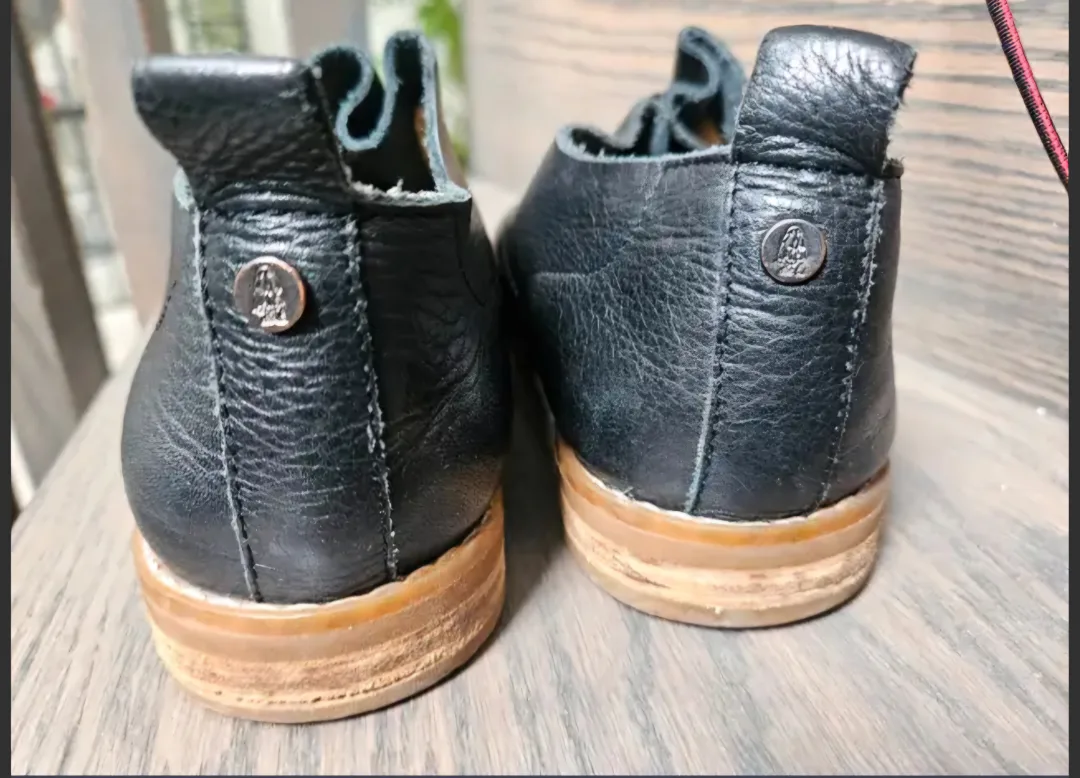 Hush Puppies Black Leather Slip-on Shoes image indicator(3)