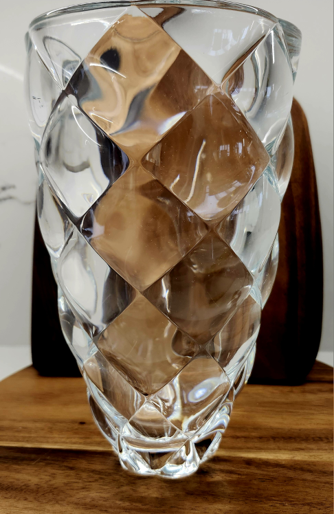 NACHTMANN Large Crystal Vase. 10" tall