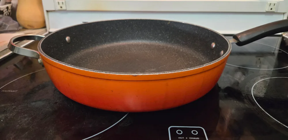 Cooking ware set: Blue, Orange and Grey frying pans image indicator(5)