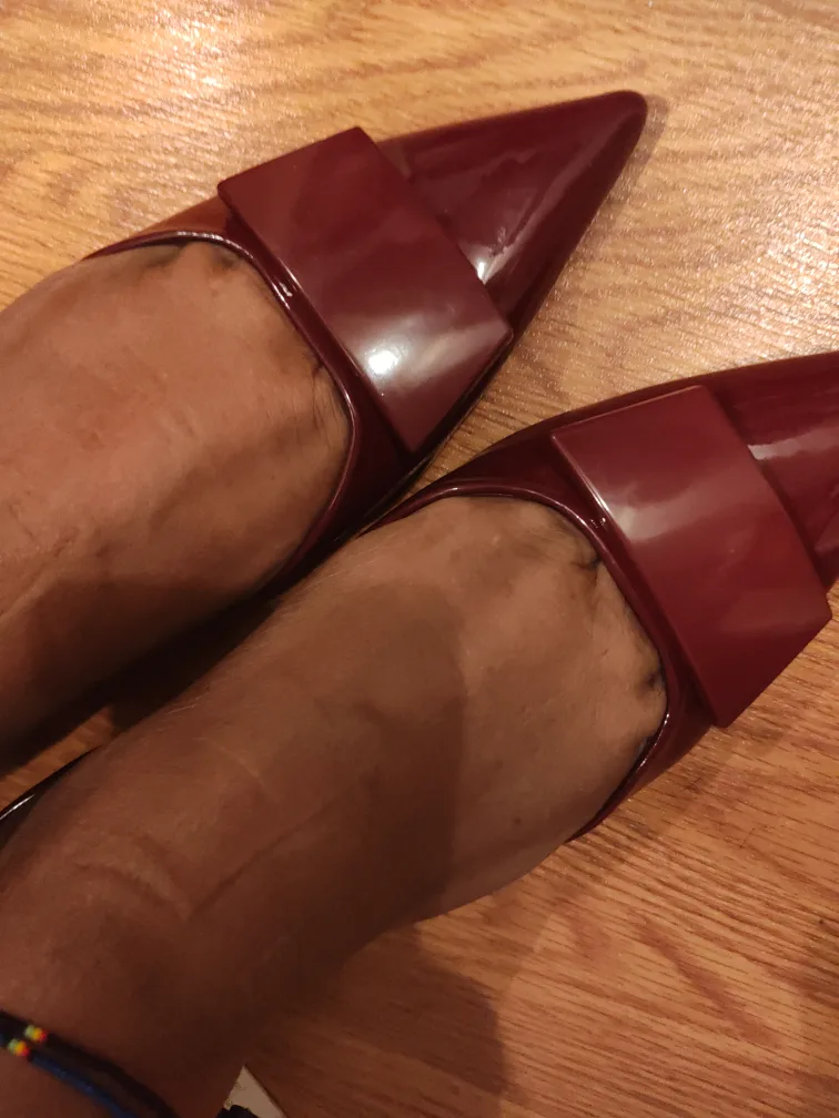 Zara Burgundy Pointed-Toe Slingback Flats image indicator(9)