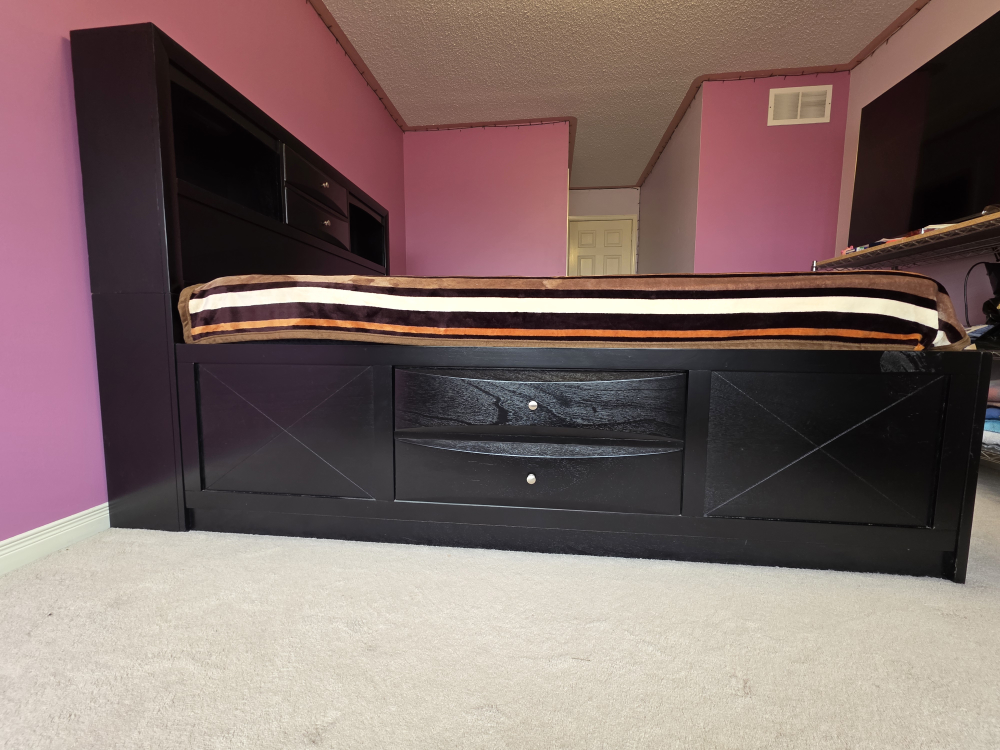 Queen Size Storage Bed Frame with Headboard - photo 4