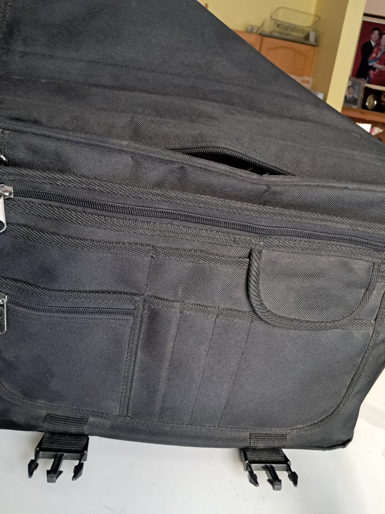 🏈Black Messenger Bag with Shoulder Strap - photo 4