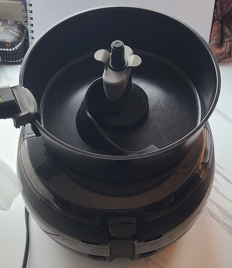 T-fal ActiFry 1.2 kg Air Fryer - never used - photo 5