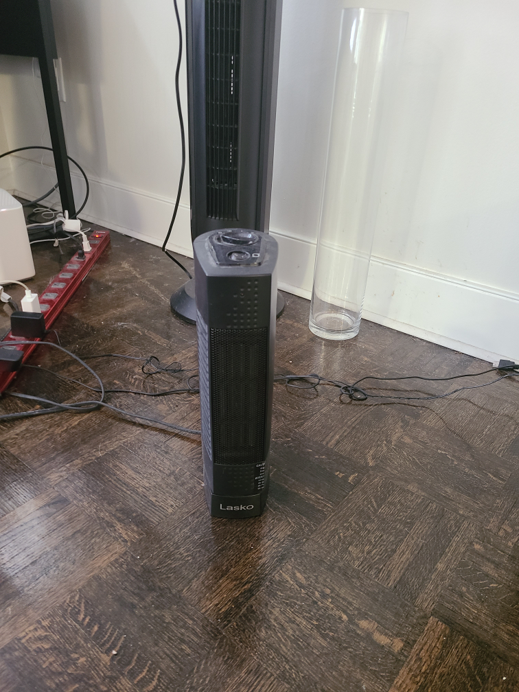 2pcs Lasko Ceramic Tower Heater